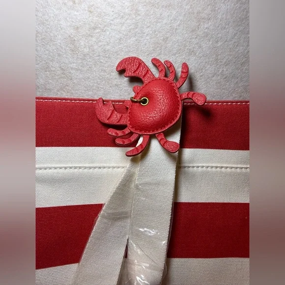 Sonoma Goods Danson Canvas Tote Red Cream Summer Bag Crab Charm NWT - Picture 2 of 10